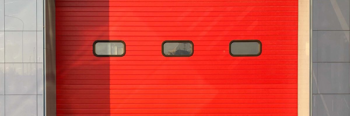igor-sechinov-K_hwuDdm1p8-unsplash brama warsztatowa